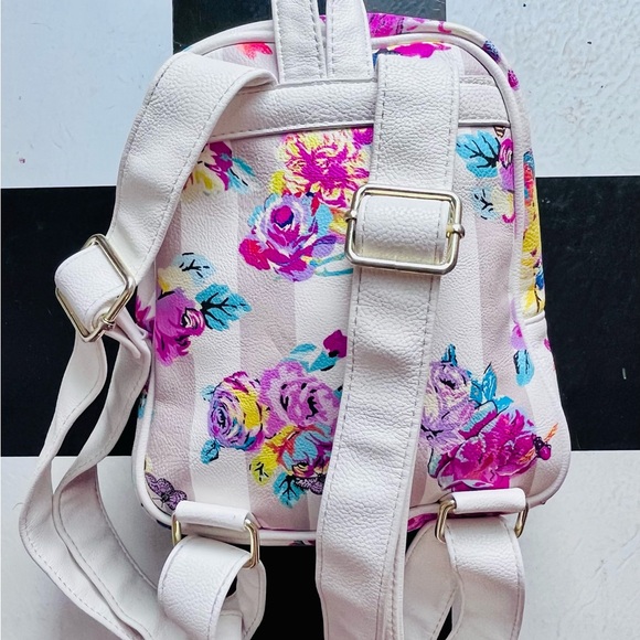 Betsey Johnson floral mini backpack - Picture 11 of 12